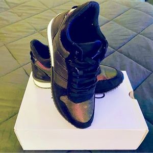 Women’s Aldo Sneakers Black size 9
